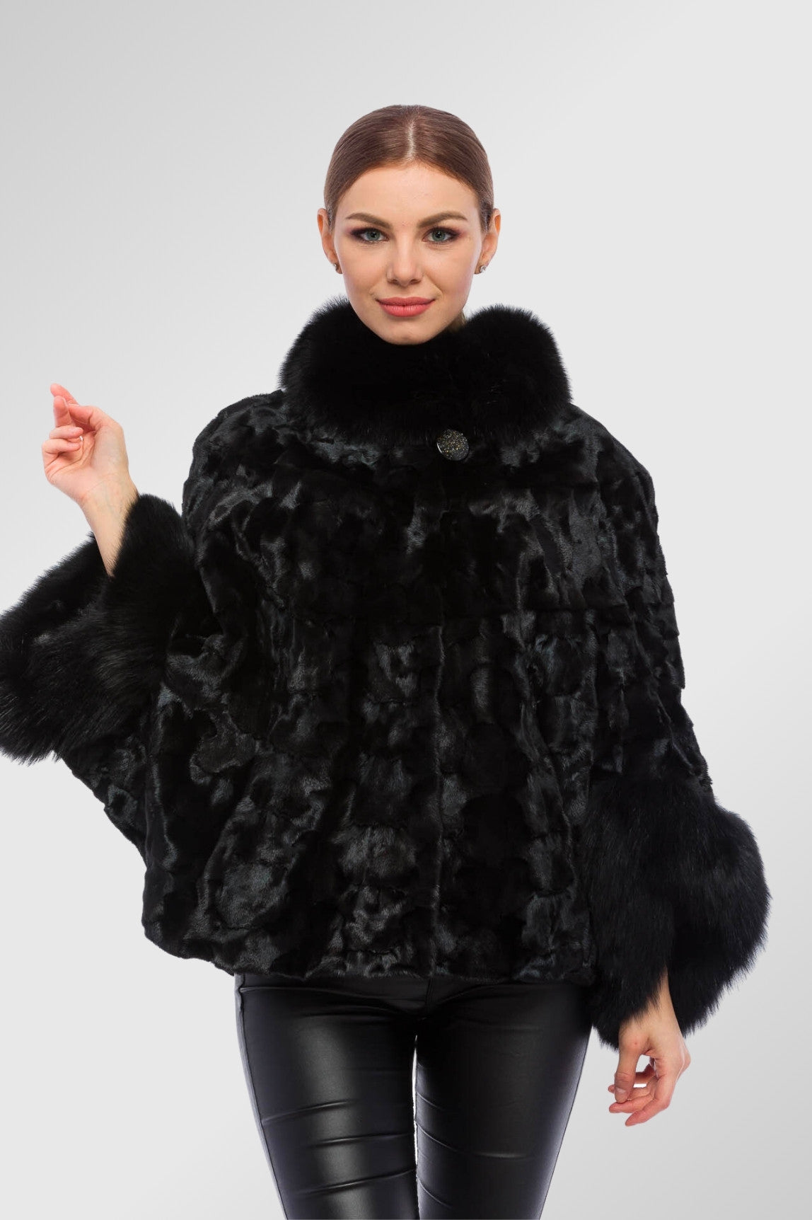 Capă din Blană Naturală de Nurcă și Vulpe, Femei, Diamond 47