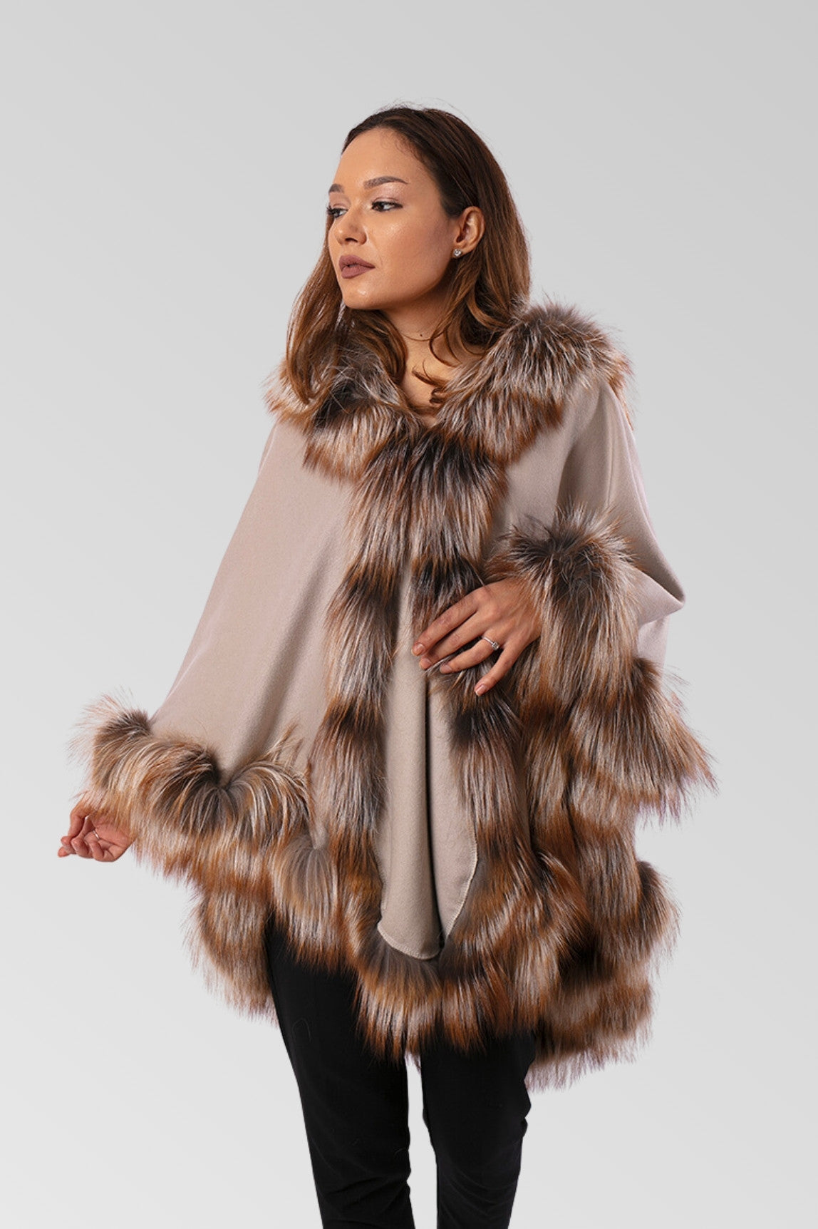 Capă din Cașmir cu Blană Naturală de Vulpe Argintie, Femei, Brown Frost 80