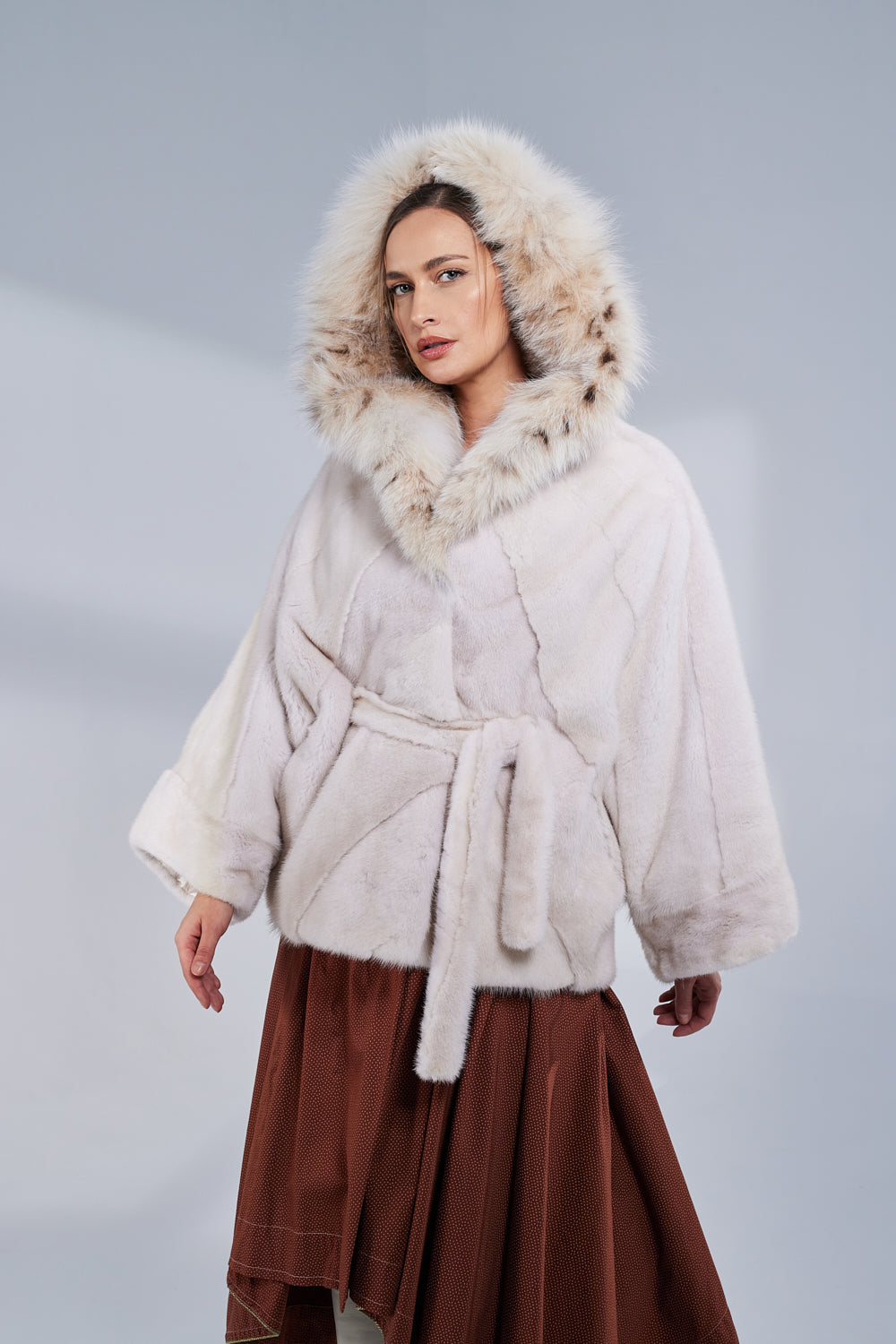 Capă din Blană Naturală de Vizon și Lynx, cu Glugă și Cordon, Femei, Pearl 53