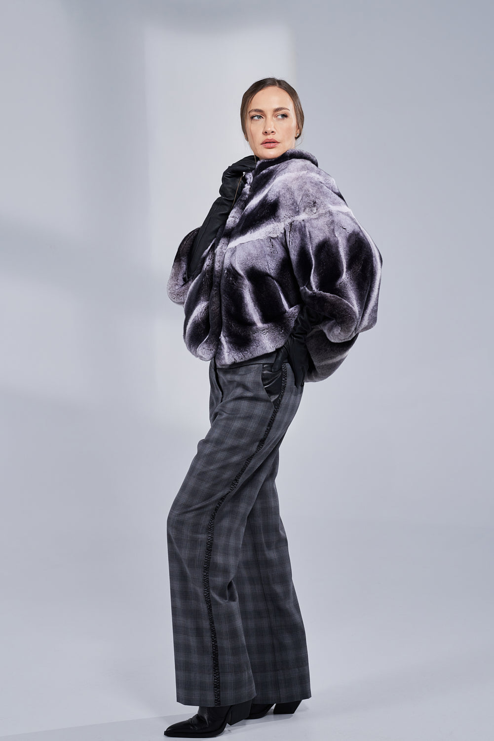 Natural Rex Chinchilla Fur Cape, Women, Dark Grey 52