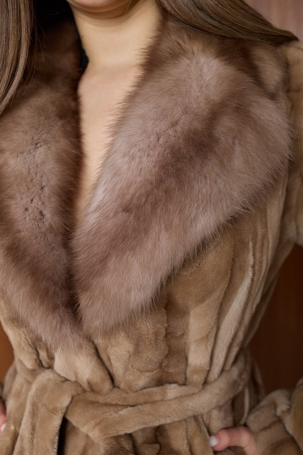 haina blana vizon lunga, cu rever si cordon, maro, Mareus