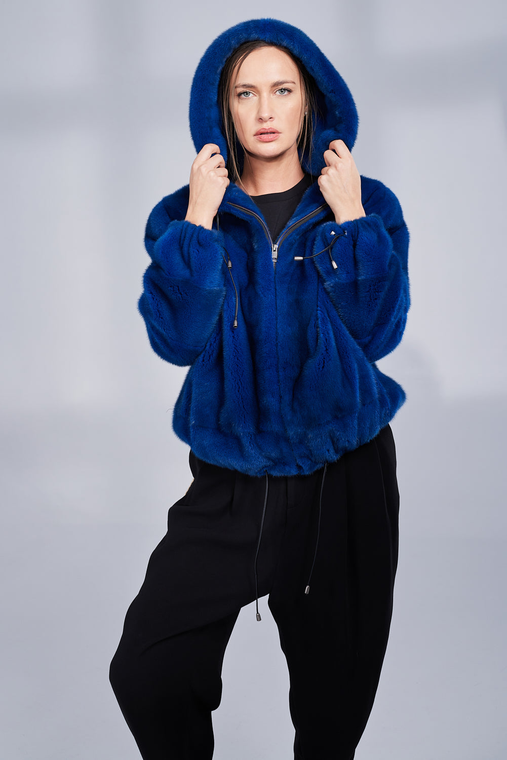 Haină din Blană Naturală de Vizon, Bomber Jacket cu Glugă, Femei, Electric Blue 184