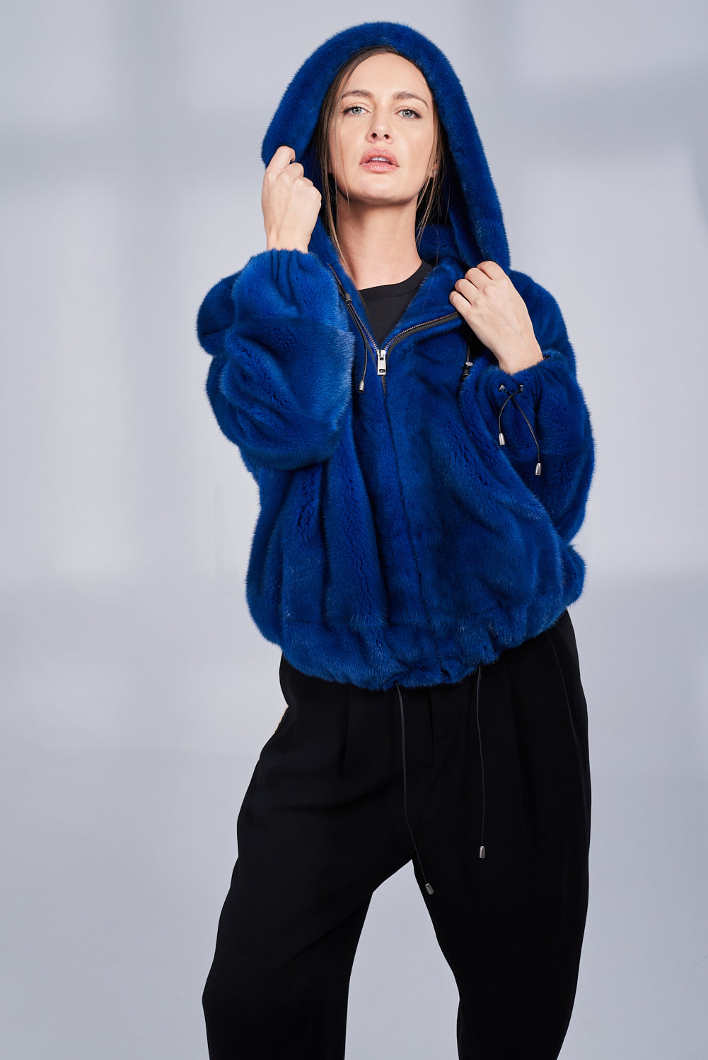 Haină din Blană Naturală de Vizon, Bomber Jacket cu Glugă, Femei, Electric Blue 184