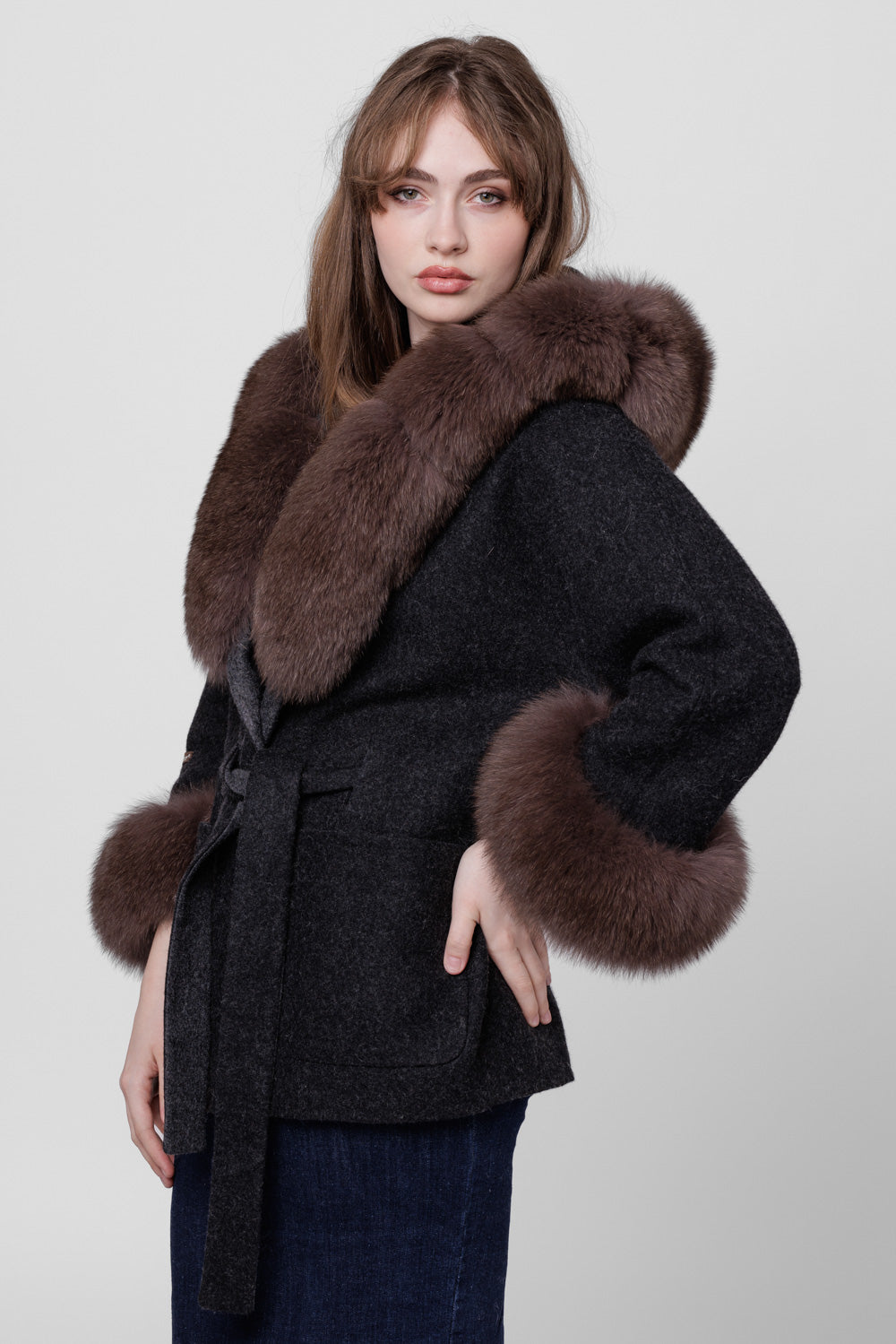 Palton din Lână Alpaca și Blană Naturală din Vulpe, cu Glugă, model Oversized, Femei, Sable 292