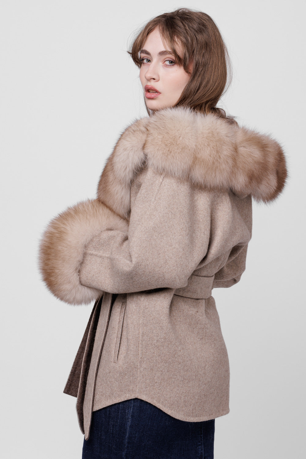 Palton din Lână Alpaca și Blană Naturală din Vulpe, cu Glugă, model Oversized, Femei, Taupe 293