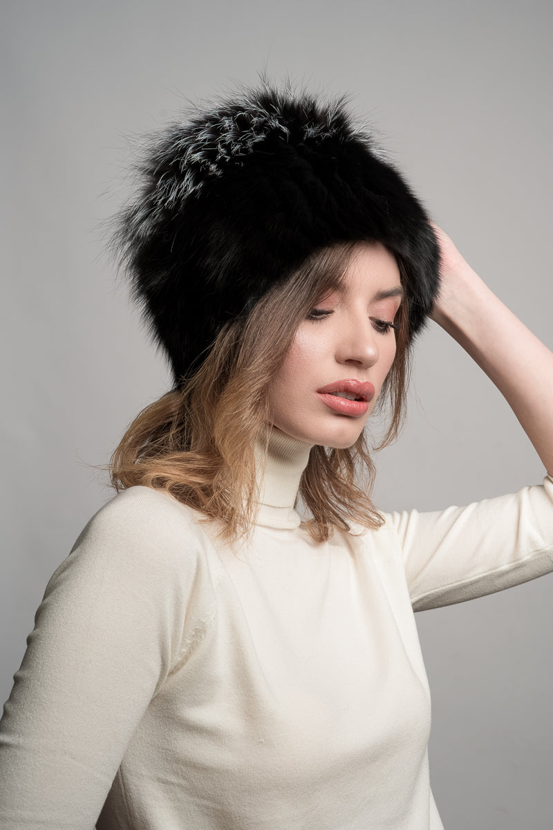 caciula blana mareus