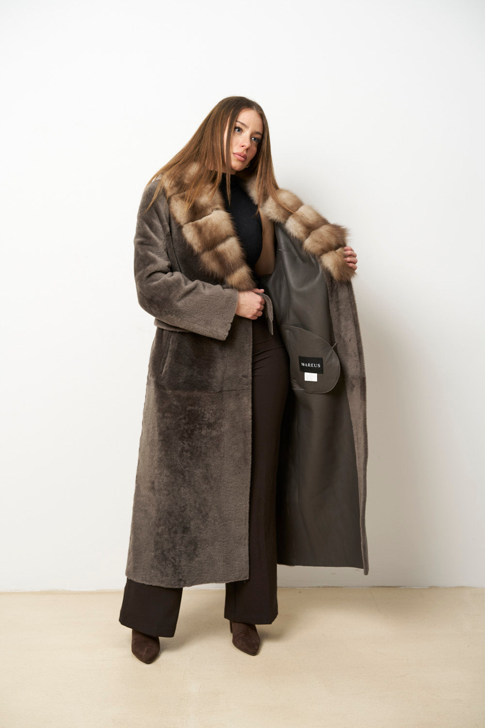 Haină Blană Naturală din Lână Merinos Spaniol și Guler din Blană Jder, Femei, Gri, Mareus