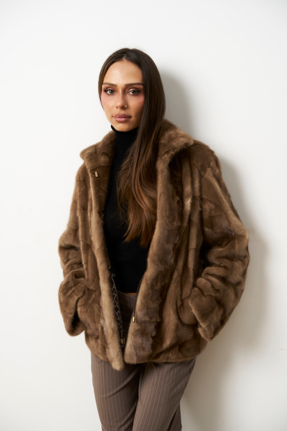 Haină din Blană Naturală de Vizon pentru Femei, Cambrata, Maro Pastel, Mareus