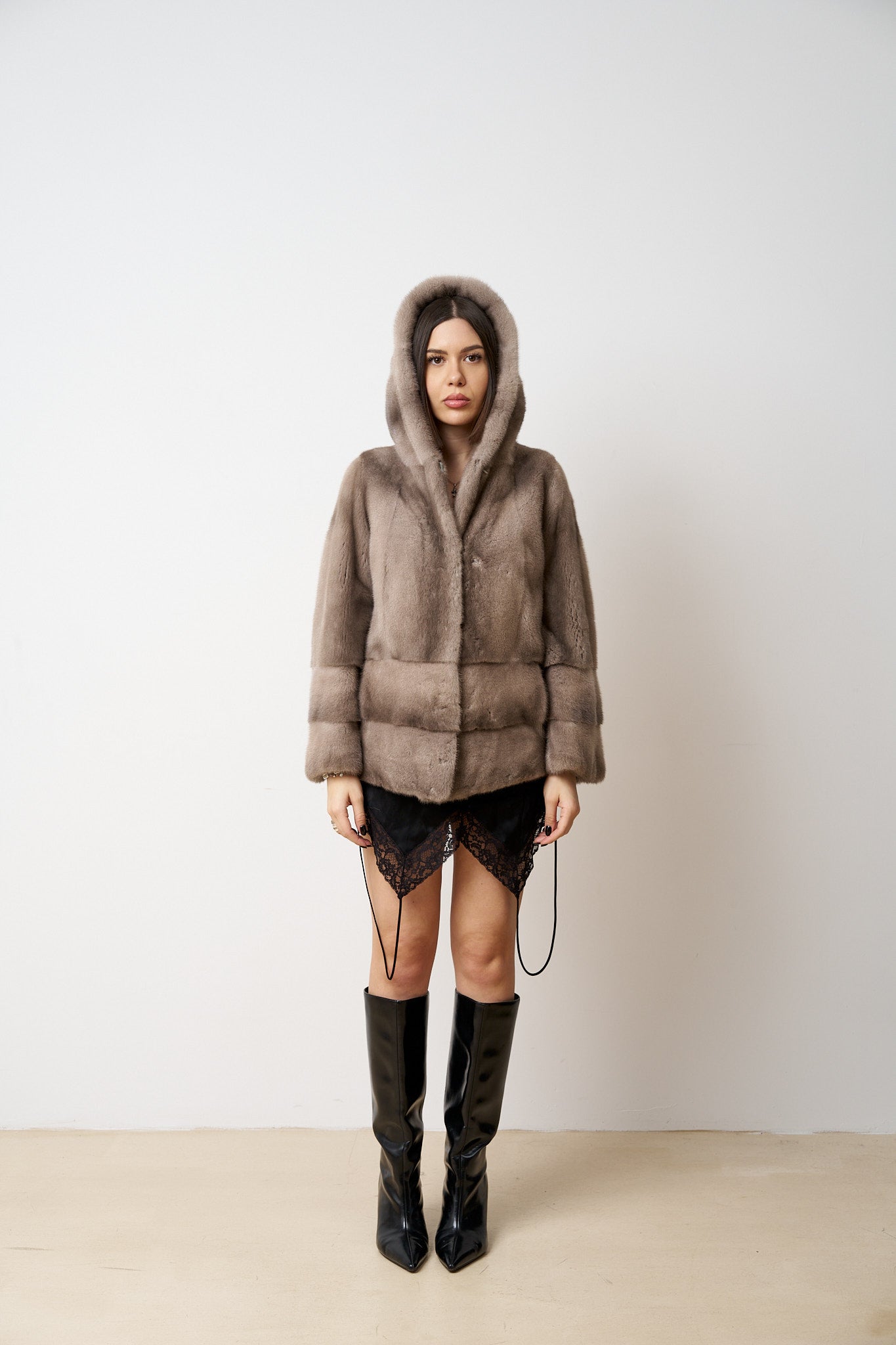 Haină din Blană Naturală de Vizon, Cu Gluga, Femei, Gri, Mareus