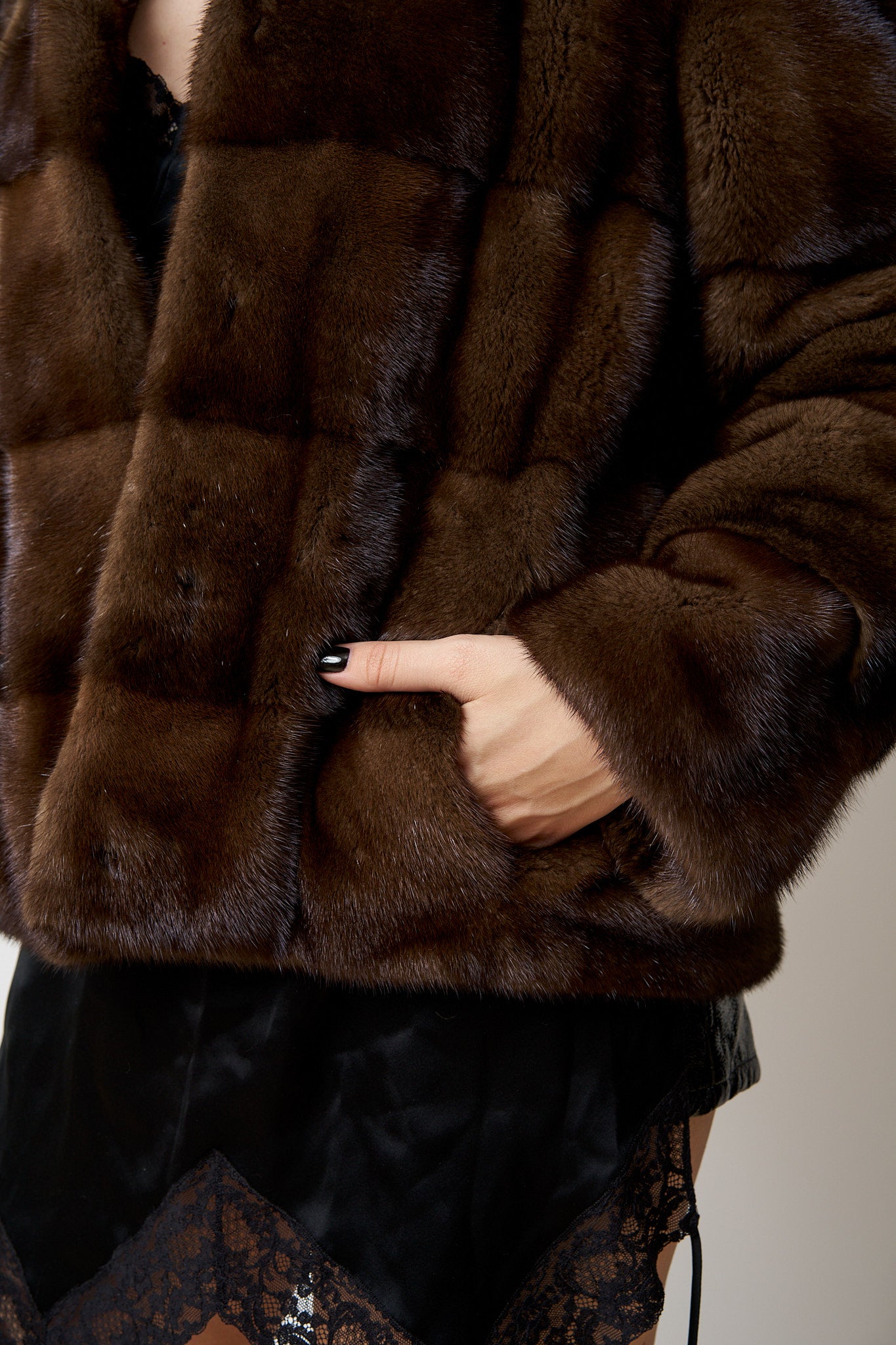 Haină din Blană Naturală de Vizon, Cu Gluga, Femei, Maro, Mareus