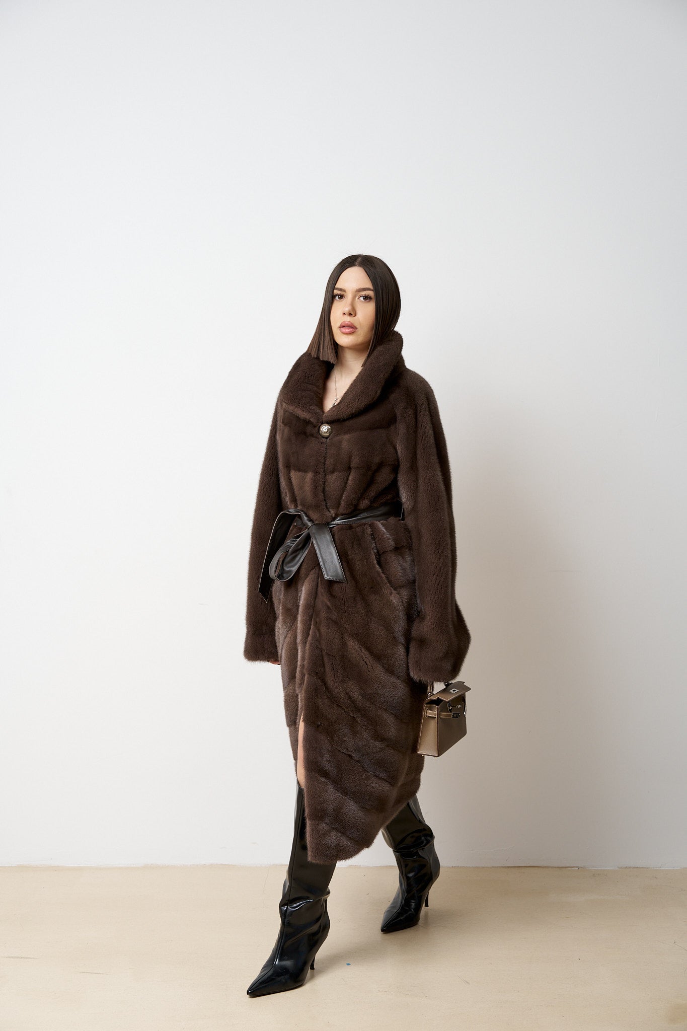 Haină din Blană Naturală de Vizon, cu Cordon, Maro, Mareus