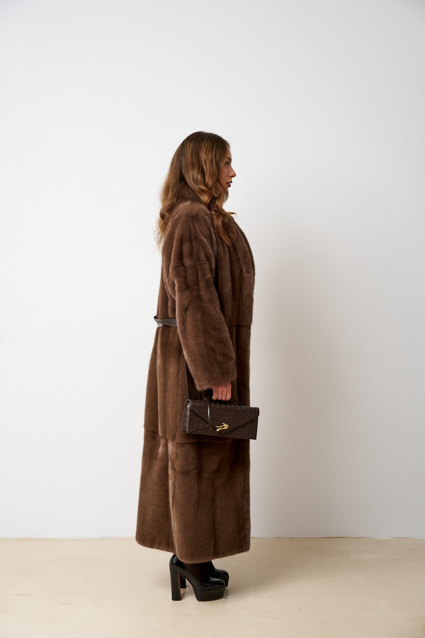 Haină din Blană Naturală de Vizon, Guler Șal, Maro, Mareus