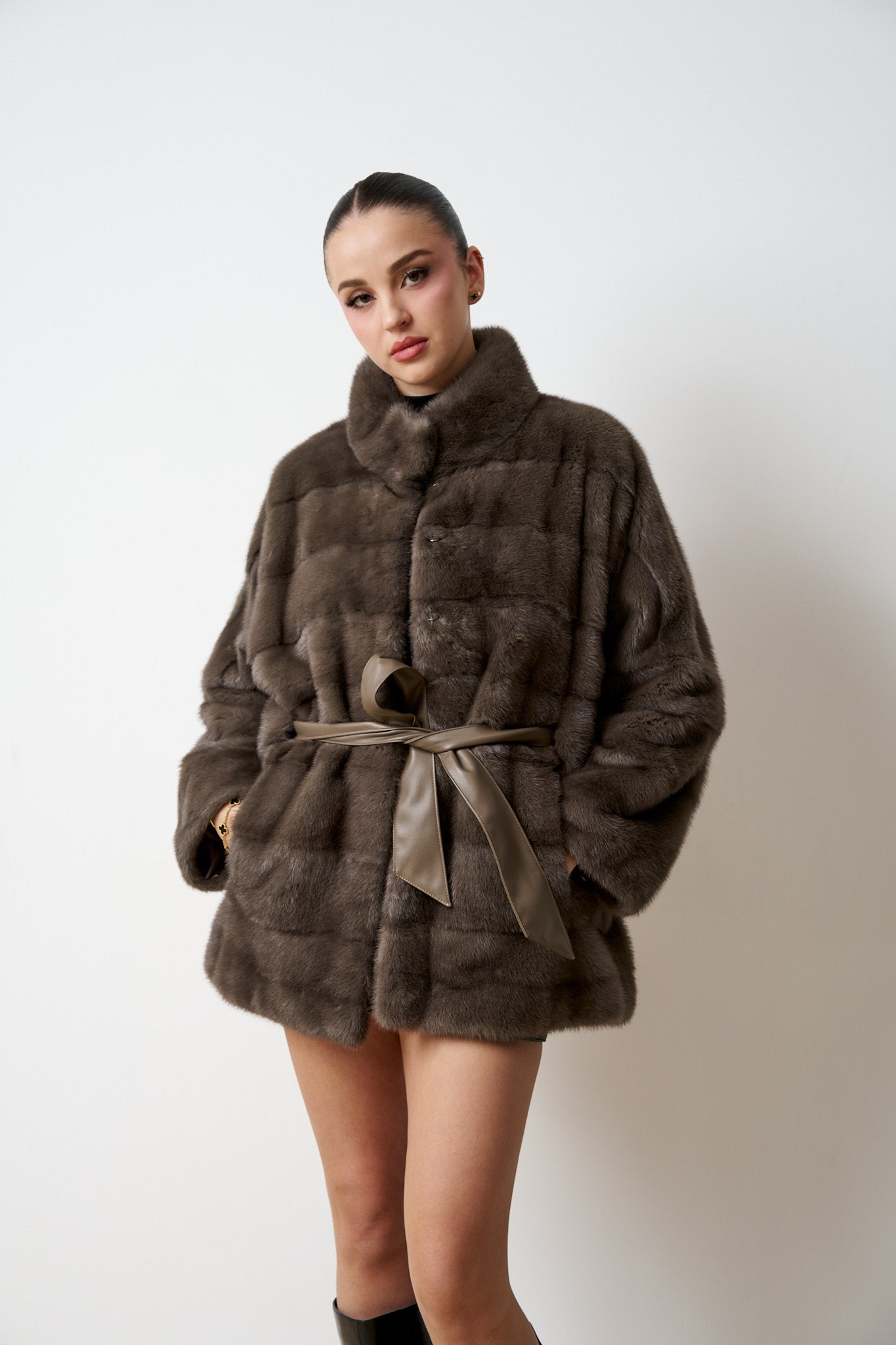 Haină din Blană Naturală de Vizon, Oversized, Marime mare, maro, Mareus