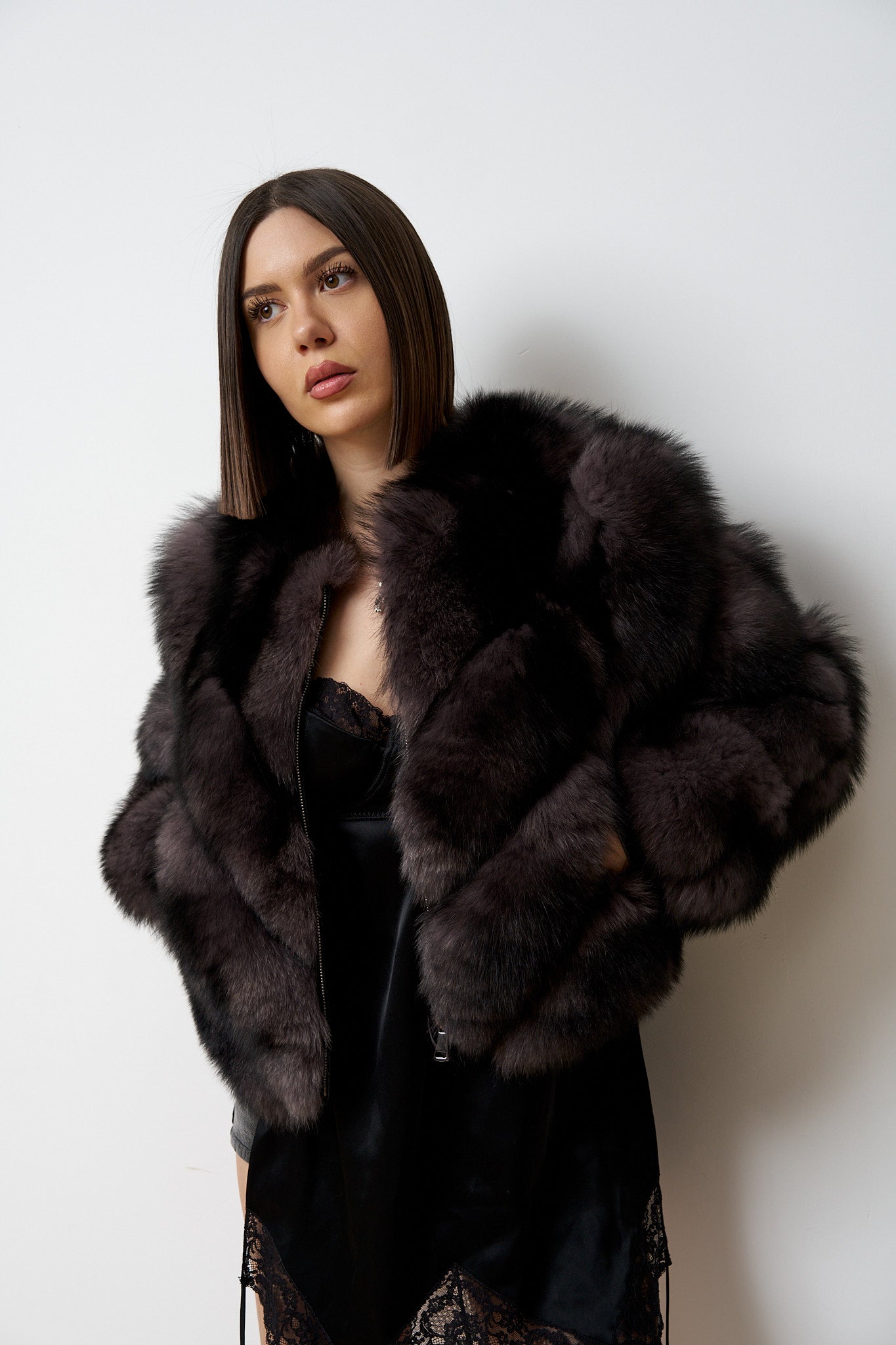 Haină din Blană Naturală de Vulpe cu Inserții din Piele, Model V, Maro, Mareus