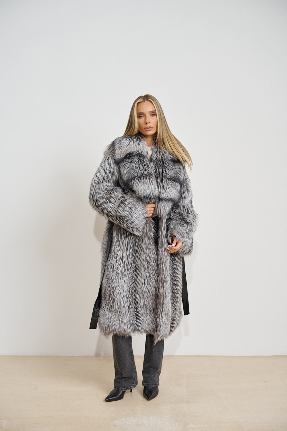 Haină Lungă din Blană Naturală de Vulpe Argintie, Guler Rever, cu Cordon, Silver Frost 675