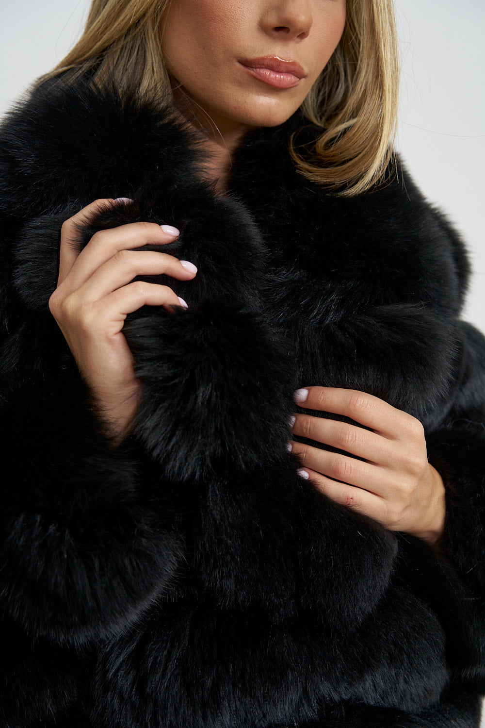 Haina din Blană Naturala de Vulpe Polara, Guler Rever, Midnight Black 484