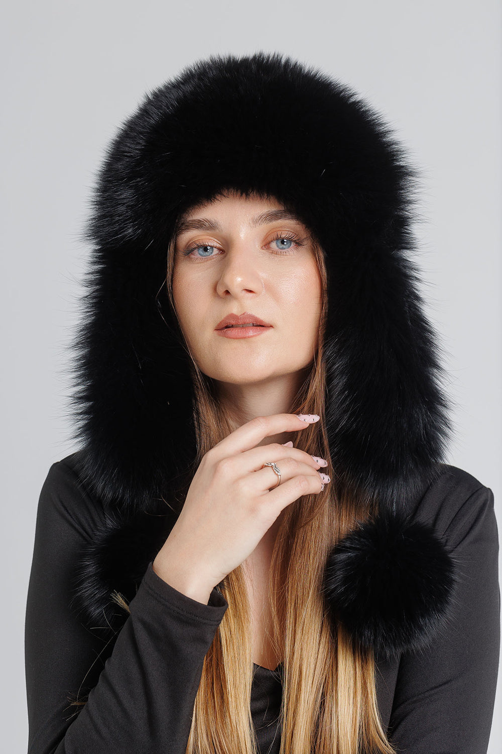 Căciulă din Blană Naturală de Vulpe și Piele Naturală, cu Urechi și Moțuri din Blană, Femei, Obsidian 30