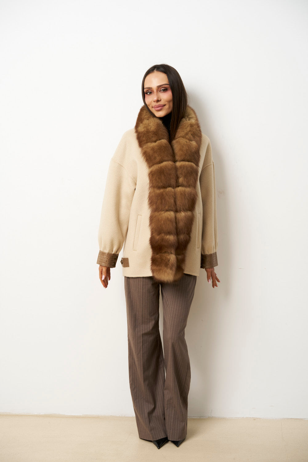 Palton din Lână cu Guler din Blană Vulpe pentru Femei, Bej Perlat, Mareus