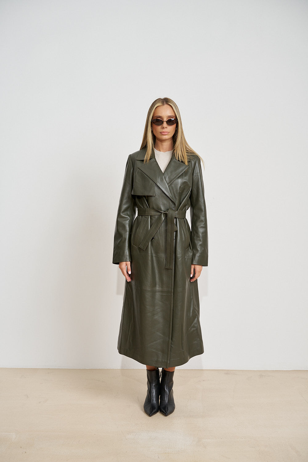 Trench Lung din Piele Naturală, cu Cordon, Olive 668