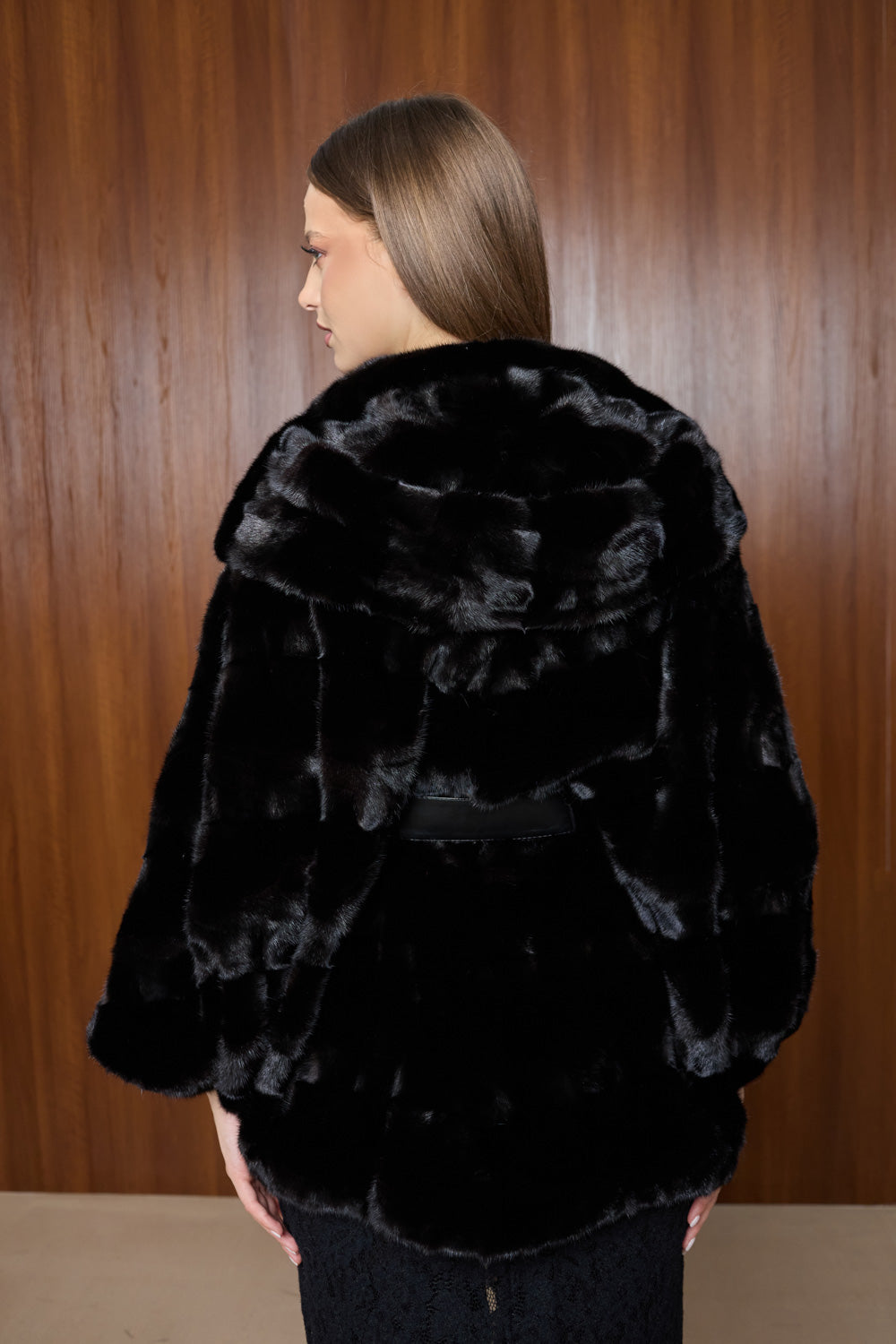 Capa din Blana Naturala de Vizon, cu Gluga, Onyx Black 499