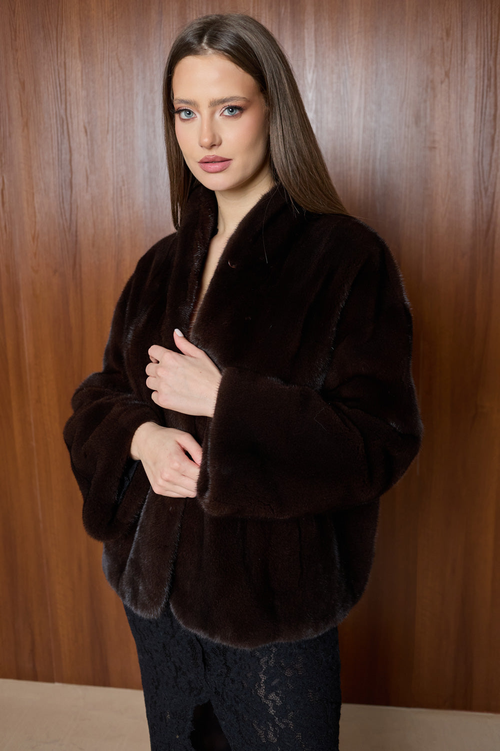 haina blana vizon maro velvet, guler sal, Mareus