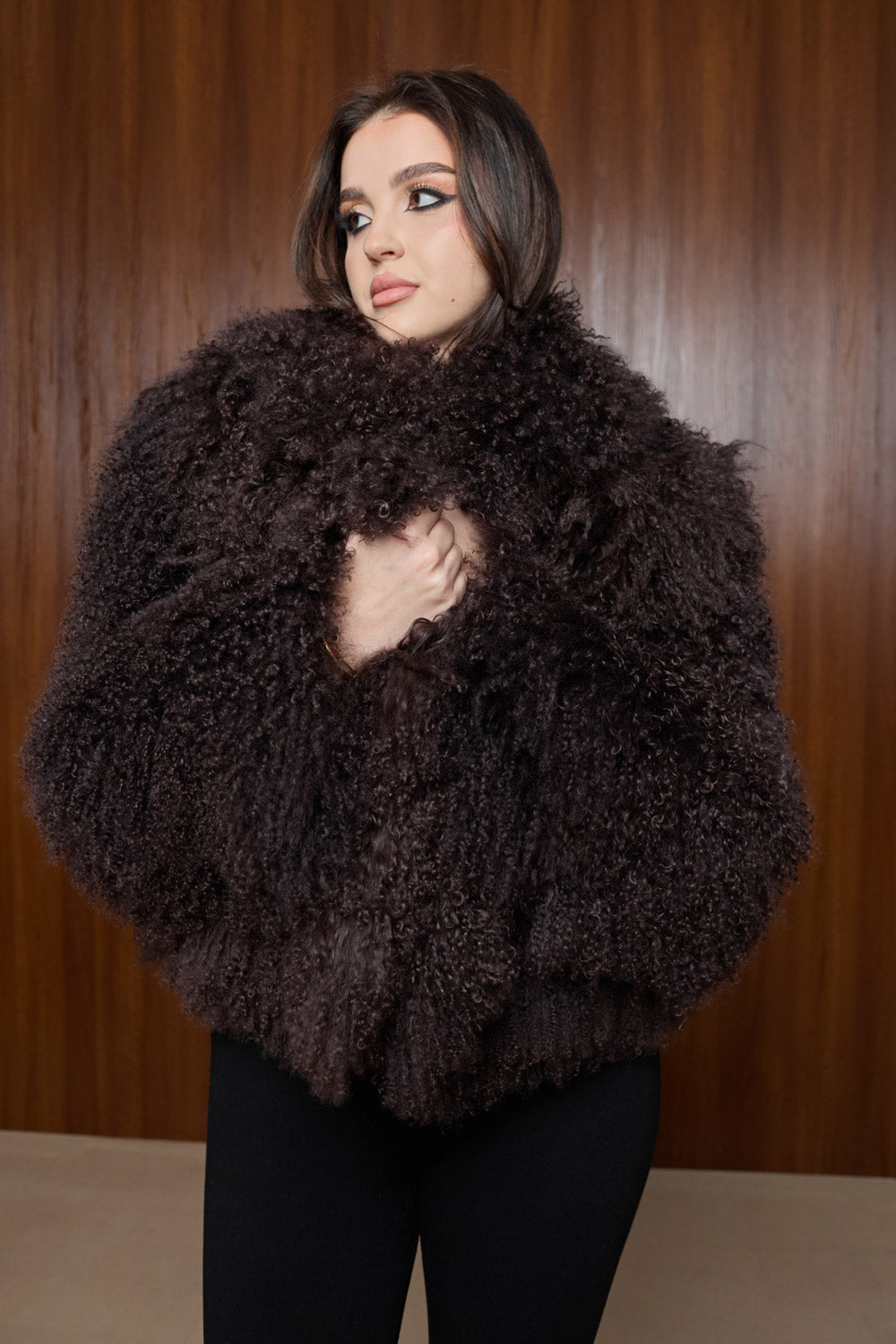 haina blana oaie mongoleza/miel tibetan maro, cu guler rever, Mareus