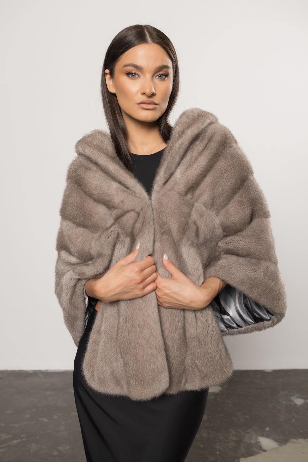 Capă din Blană Naturală de Vizon, Femei, Silver Blue 412