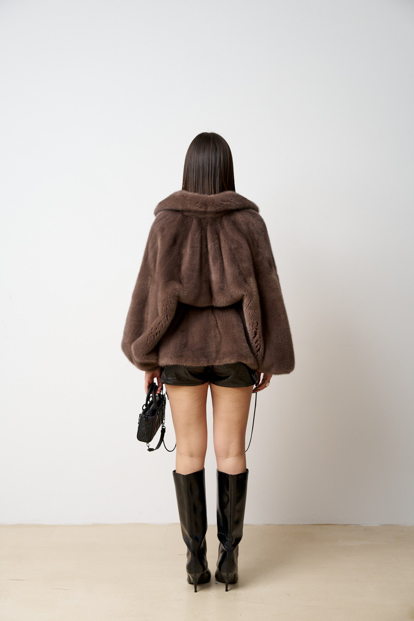 Capă din Blană Naturală de Vizon, cu Cordon din Piele, Femei, Taupe Brown 519