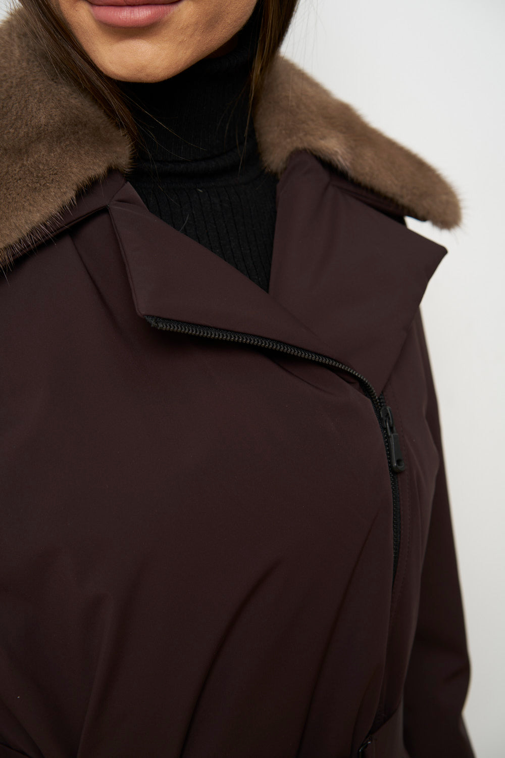 Geacă din Fâș cu Guler Detașabil din Blană Vizon, Maro, Mareus
