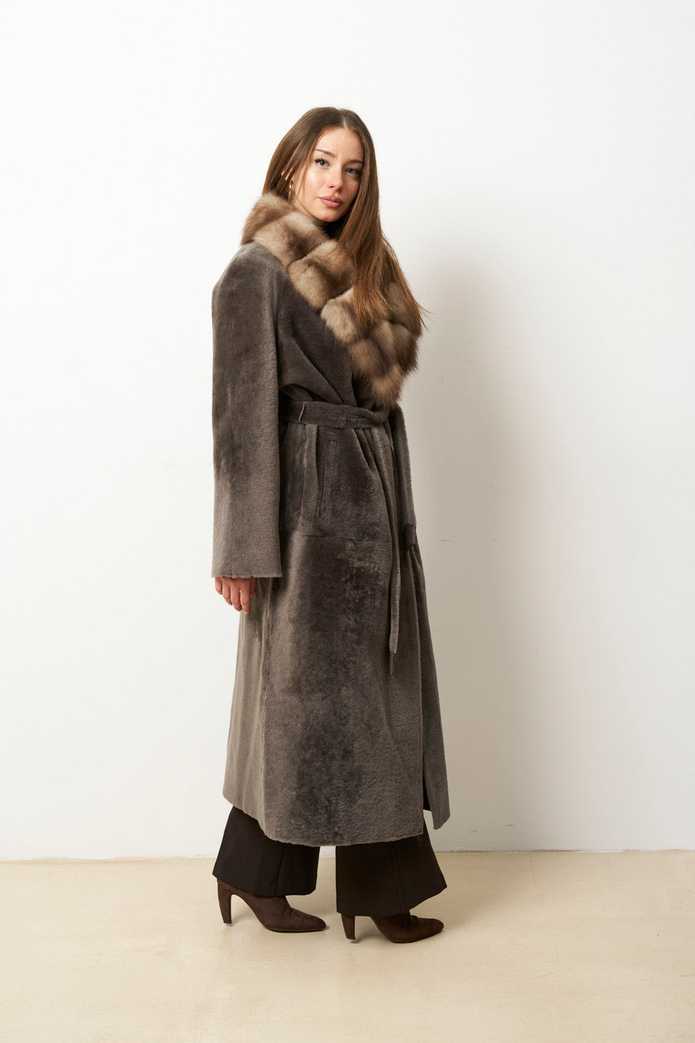 Haină Blană Naturală din Lână Merinos Spaniol și Guler din Blană Jder, Femei, Gri, Mareus