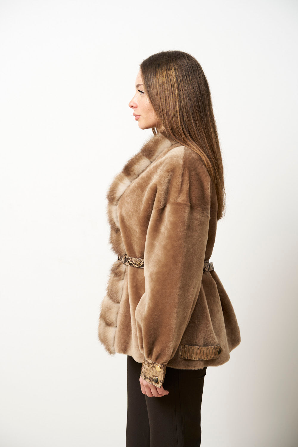 Haina din Blană Naturală de Merinos Spaniol, cu Guler Jder și Accesorii Piele de Piton, Ivory Luxury, Mareus