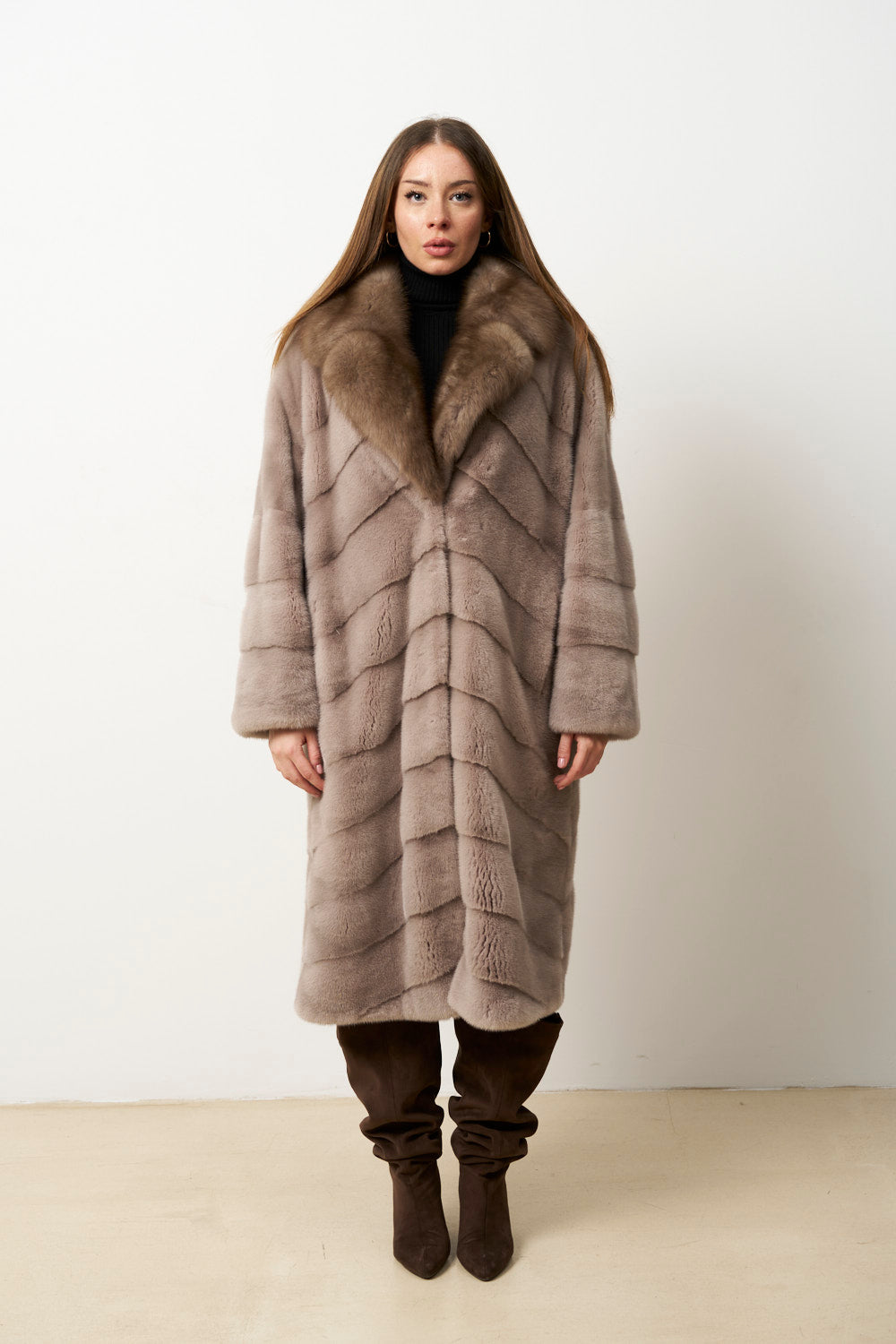 Haină Lungă din Blană Naturală Vizon și Guler Zibelină-Sable, Femei, Roz Pudra, Mareus