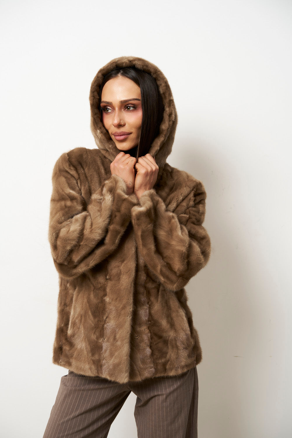 Haină din Blană Naturală de Vizon cu Glugă pentru Femei, Maro Pastel, Cambrata, Mareus