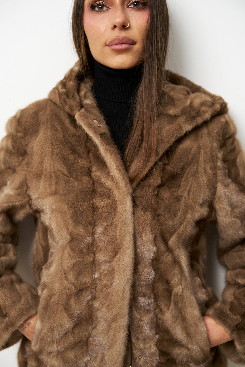 Haină din Blană Naturală de Vizon cu Glugă pentru Femei, Maro Pastel, Cambrata, Mareus