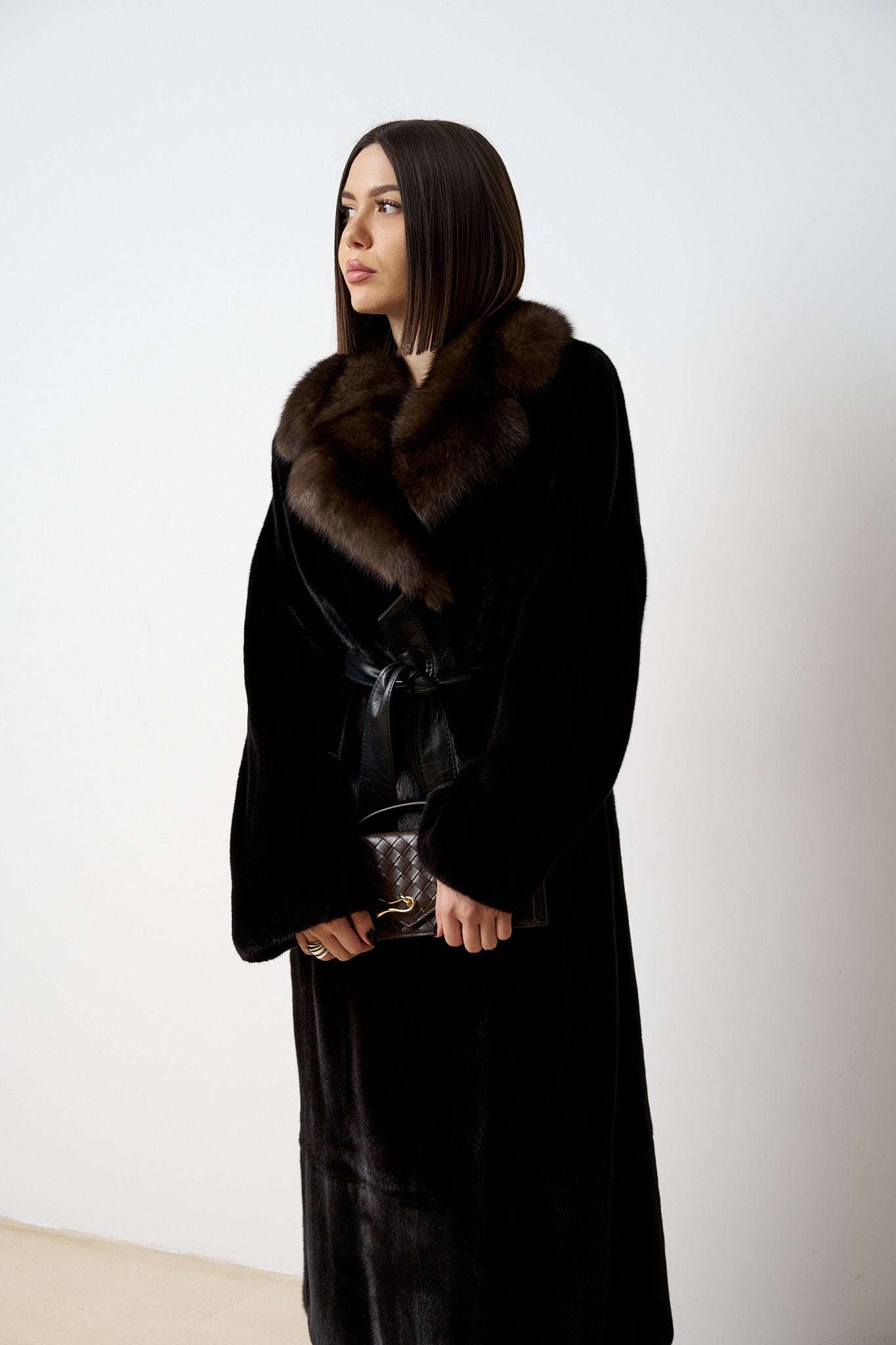 Haină din Blană Naturală de Vizon Blackglama, cu Guler din Zibelină, Negru, Mareus