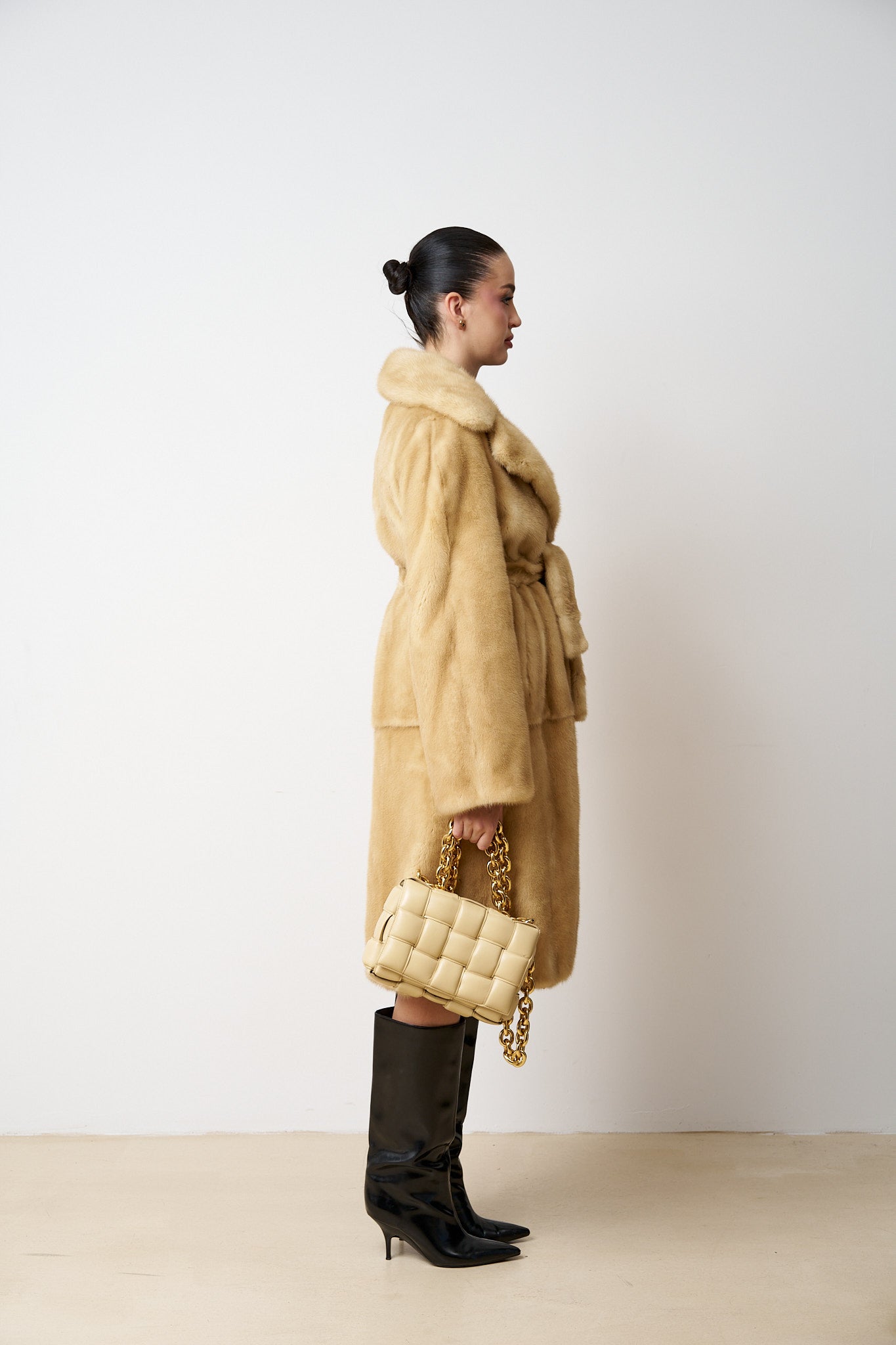 Haină din Blană Naturală de Vizon, cu Cordon, Champagne Gold 538