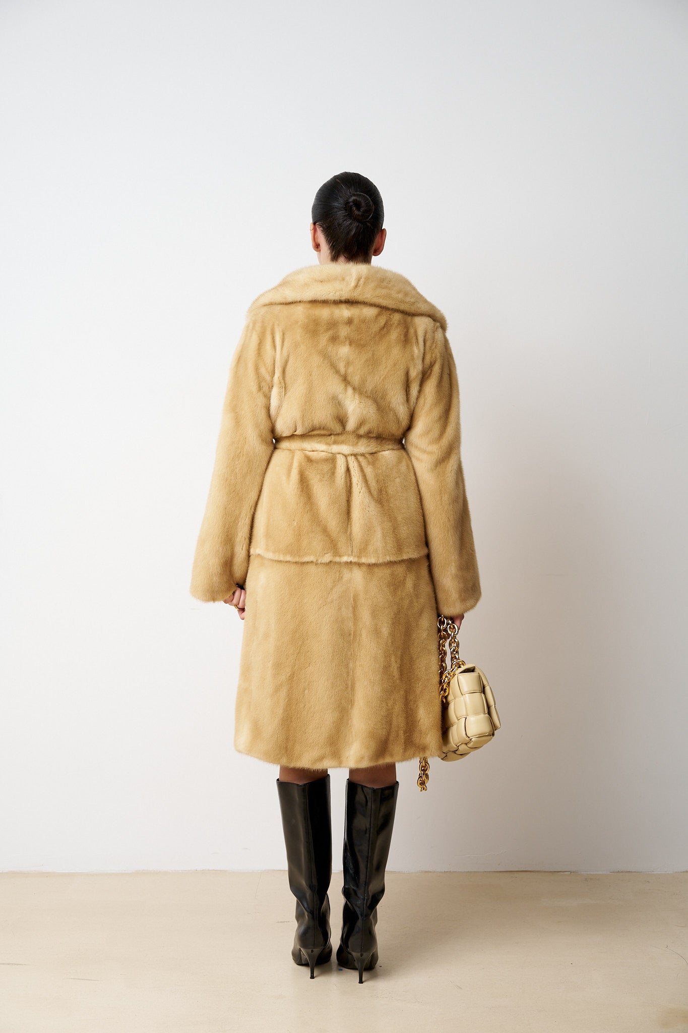 Haină din Blană Naturală de Vizon, cu Cordon, Champagne Gold 538