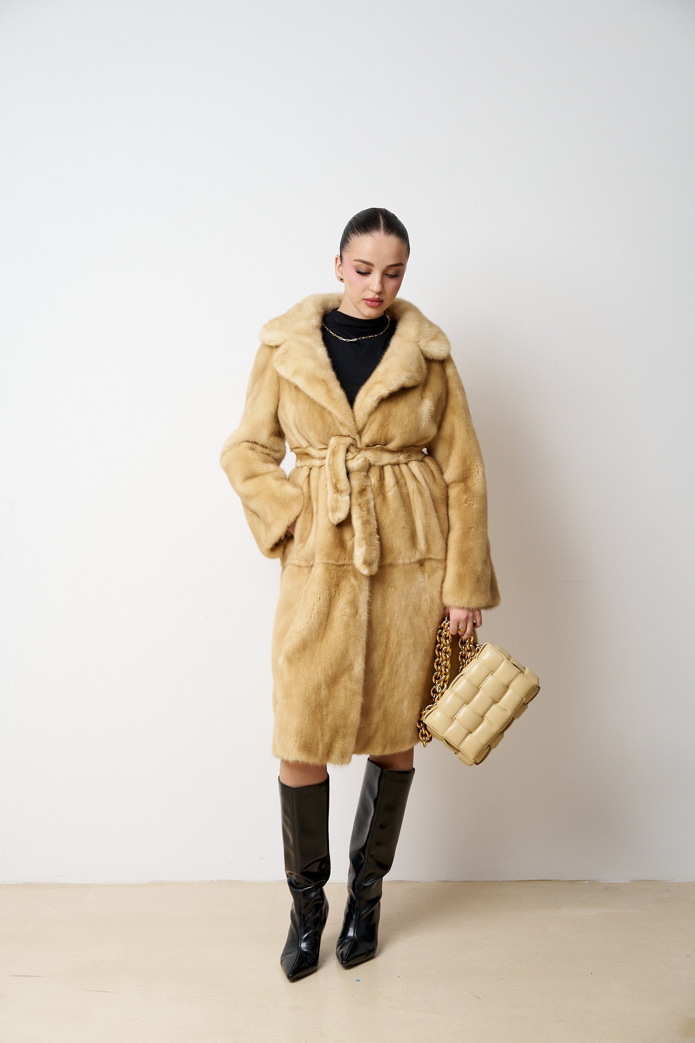 Haină din Blană Naturală de Vizon, cu Cordon, Champagne Gold 538