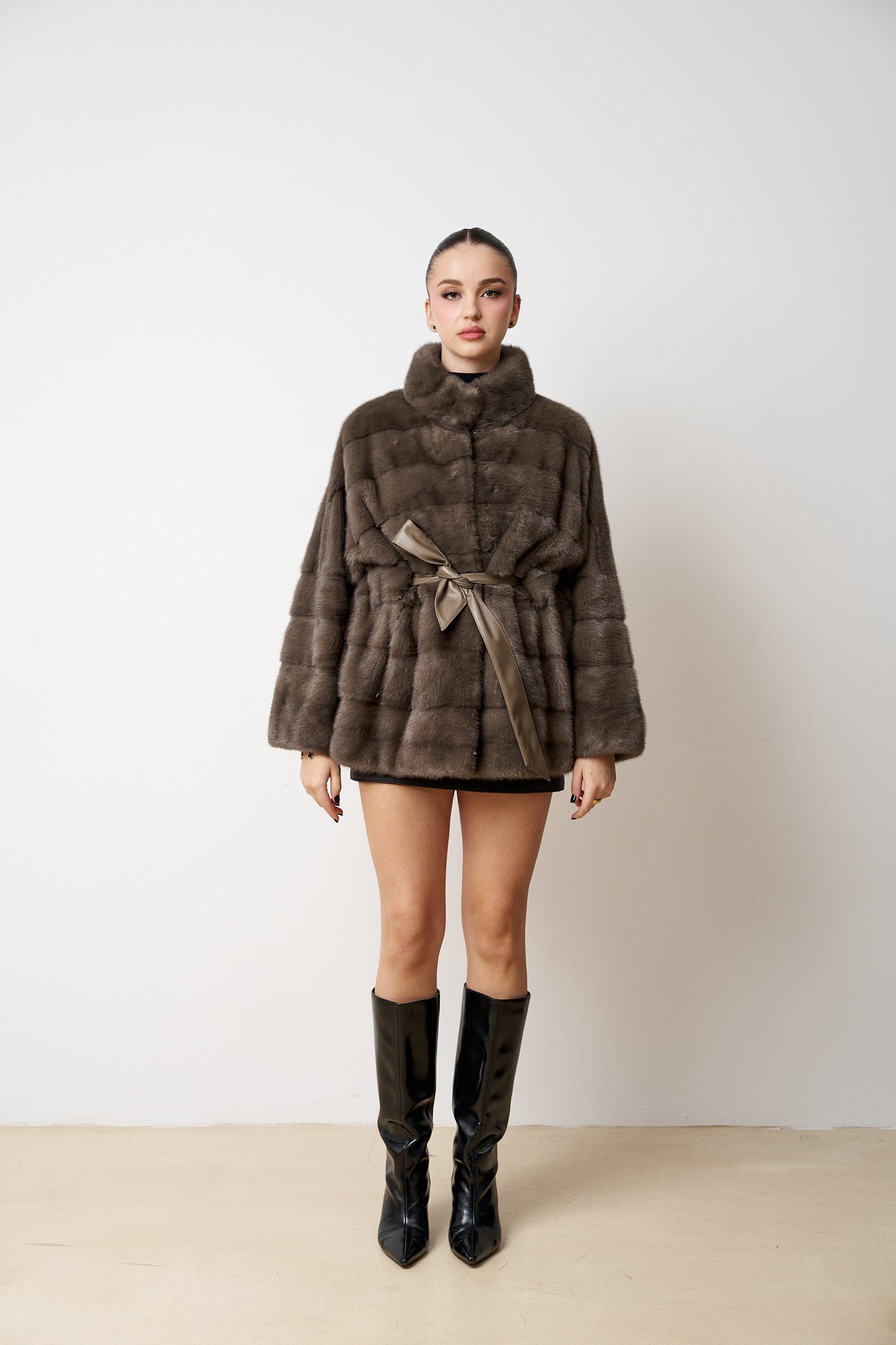 Haină din Blană Naturală de Vizon, Oversized, Marime mare, maro, Mareus