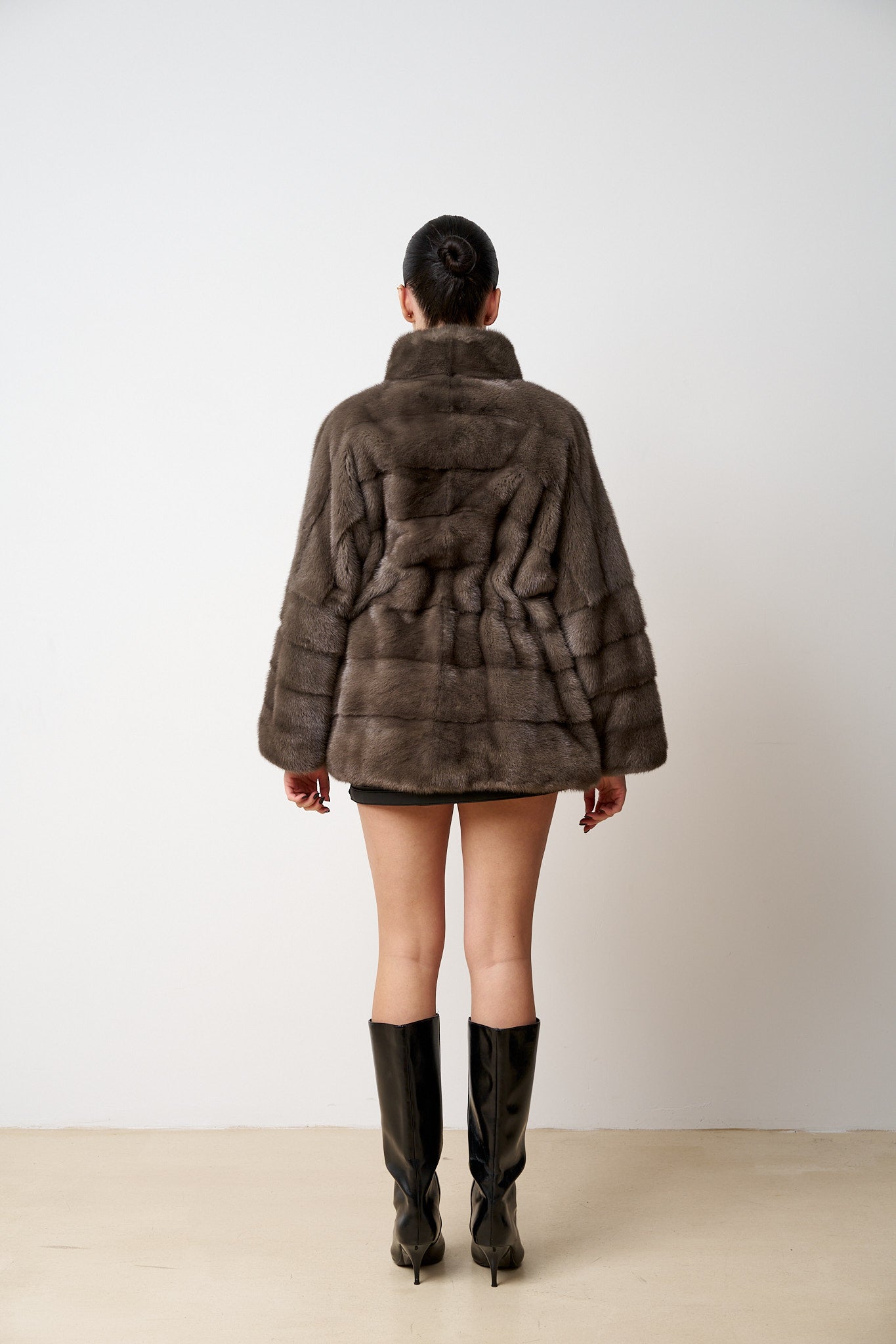 Haină din Blană Naturală de Vizon, Oversized, Marime mare, maro, Mareus