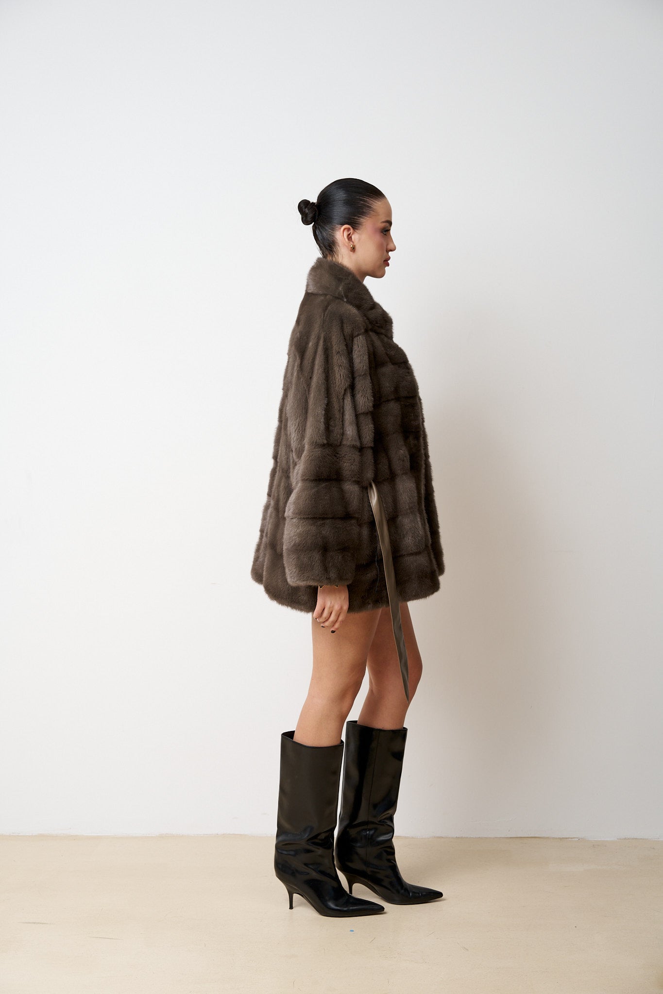 Haină din Blană Naturală de Vizon, Oversized, Marime mare, maro, Mareus