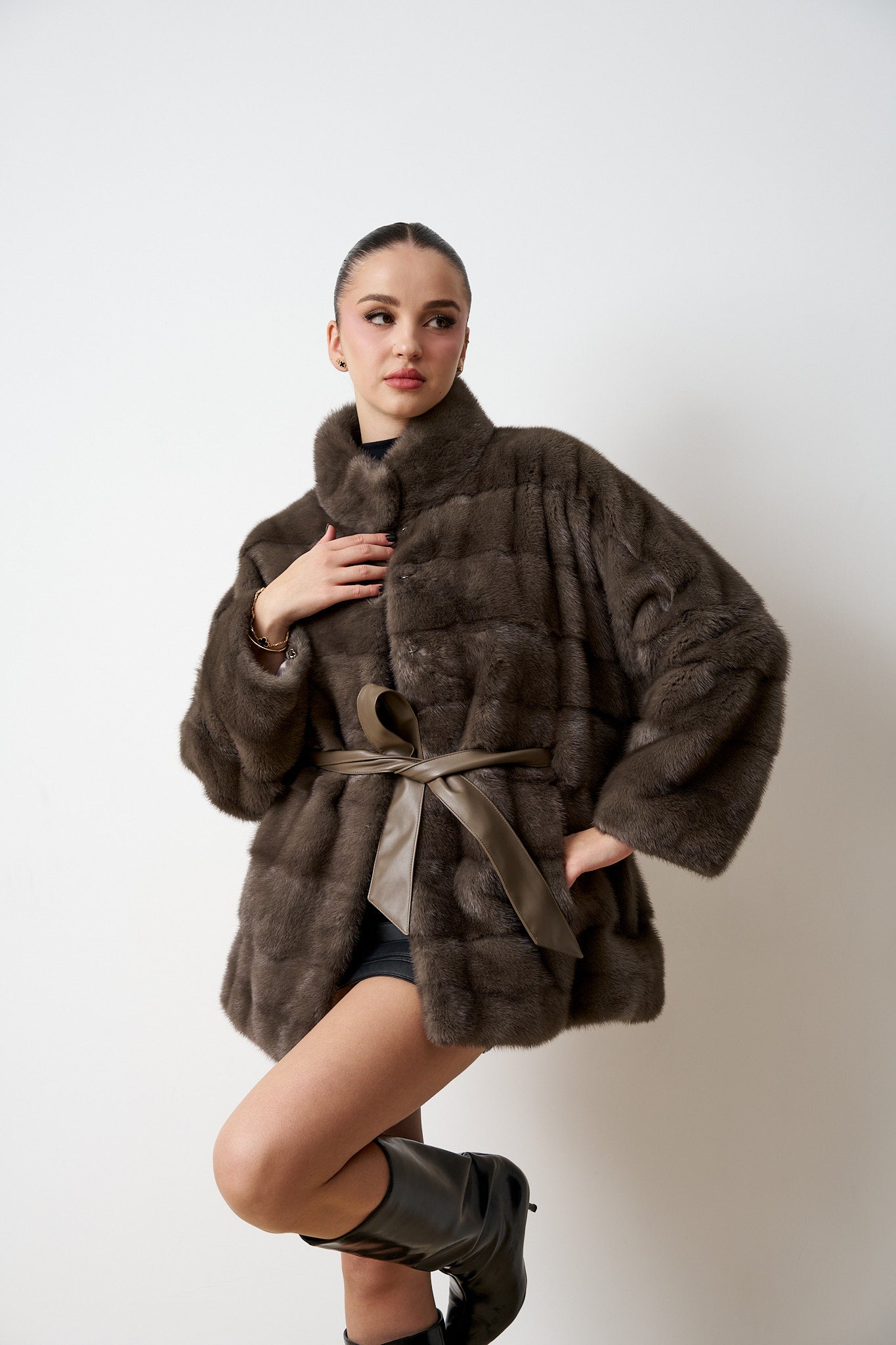 Haină din Blană Naturală de Vizon, Oversized, Marime mare, maro, Mareus