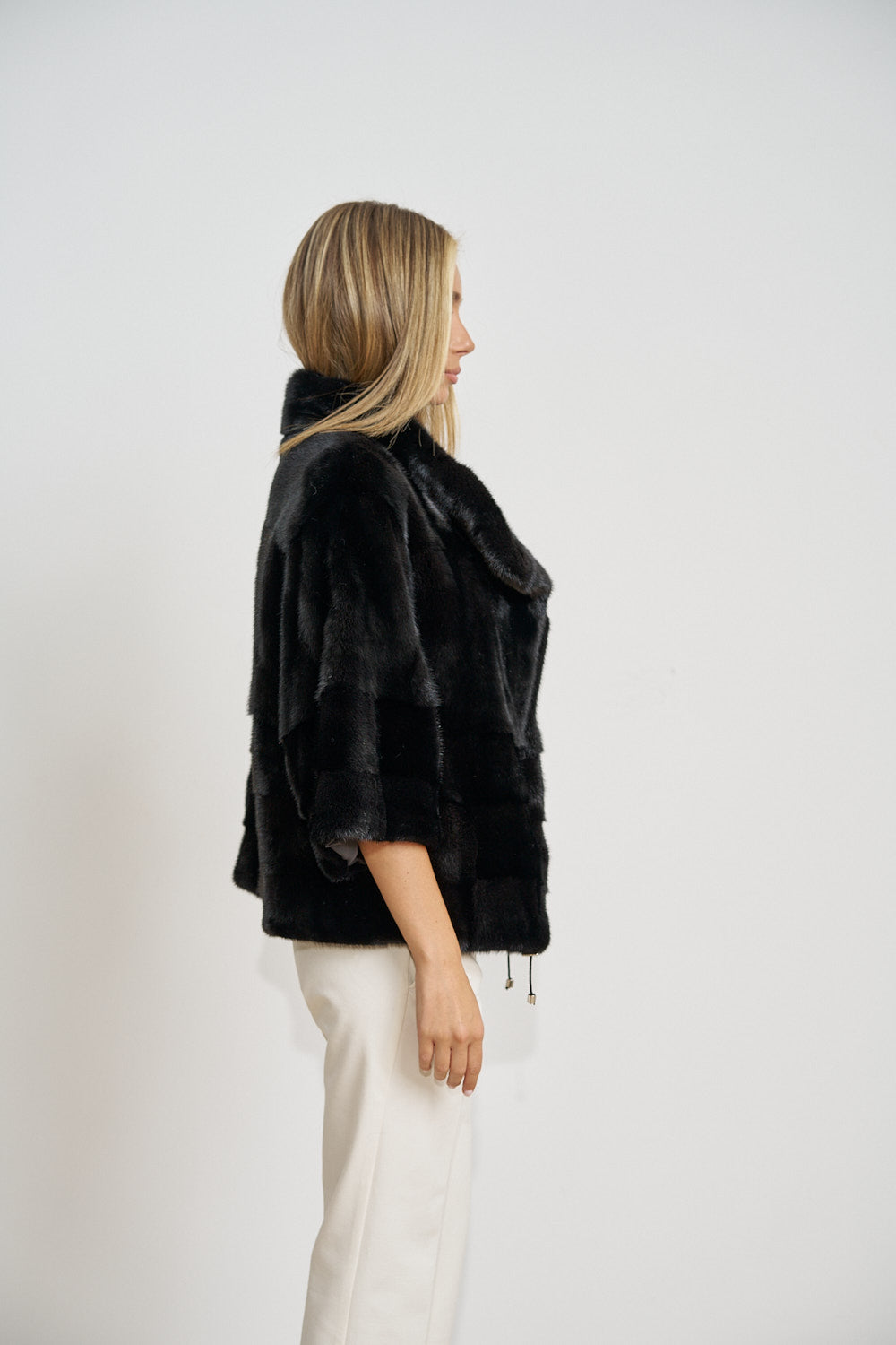 Haină Scurtă din Blană Naturală de Vizon, Oversized, Obsidian 697