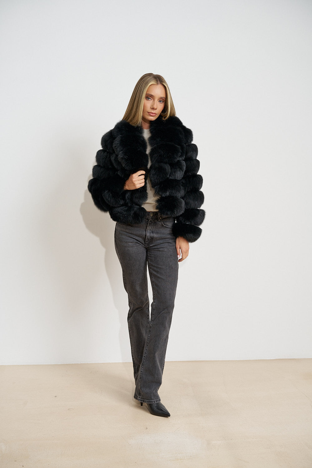Haina din Blană Naturala de Vulpe Polara, Guler Rever, Midnight Black 484