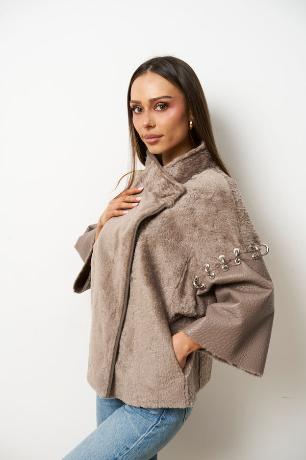 Poncho aus Shearling-Leder und Naturfell für Damen, Braun, Mareus